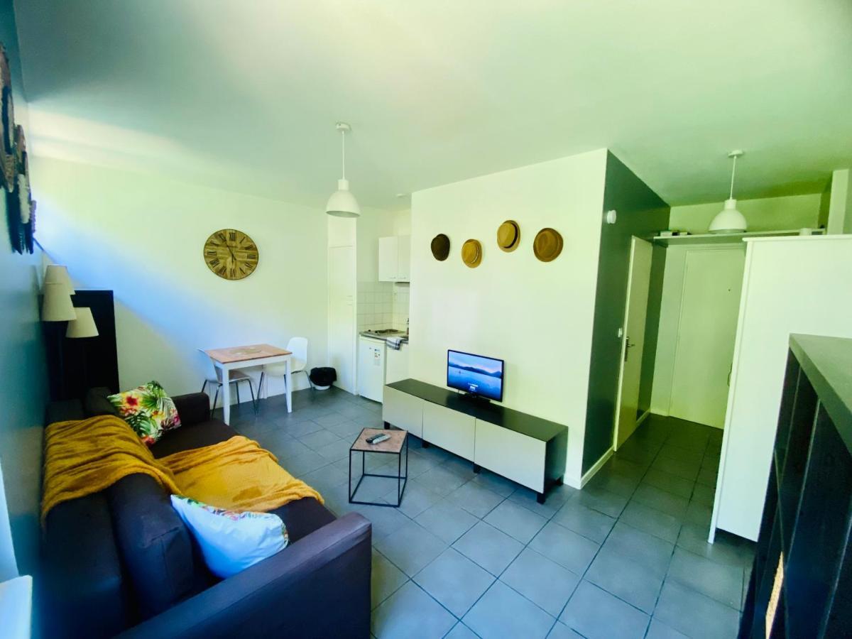 La Paille Metz Luxembourg Parking Un-Sejour-A-Part Appartement Buitenkant foto