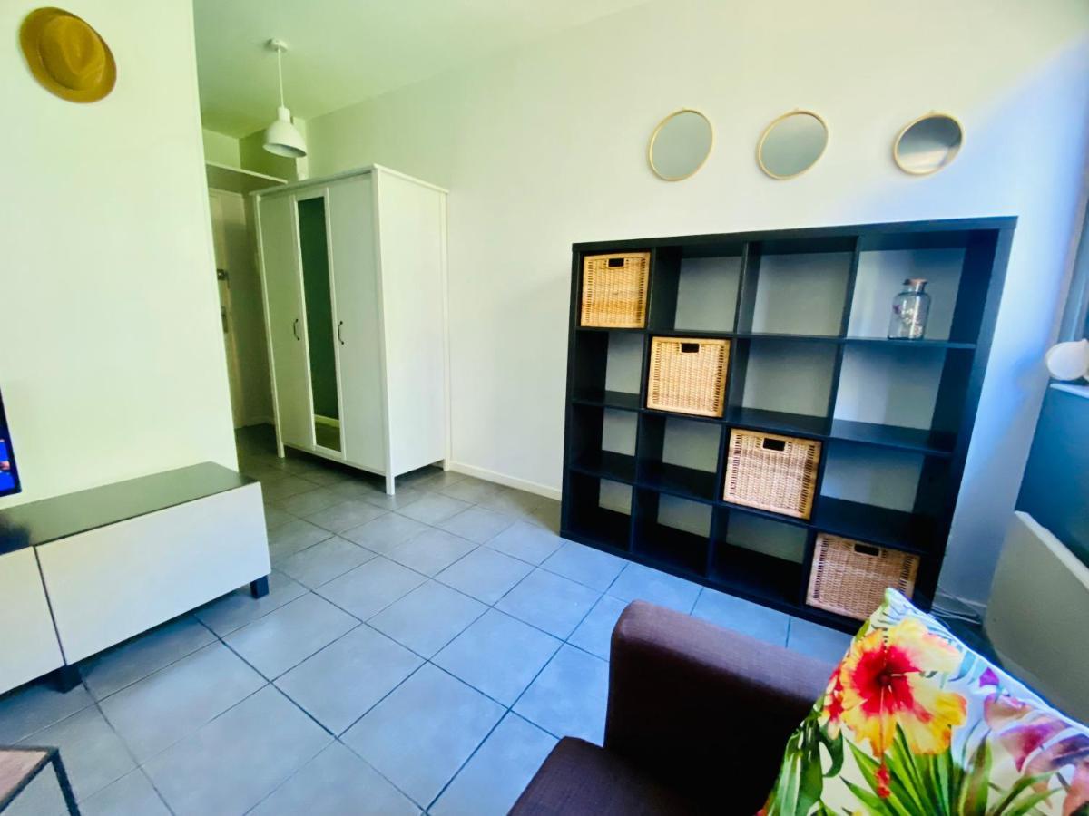 La Paille Metz Luxembourg Parking Un-Sejour-A-Part Appartement Buitenkant foto