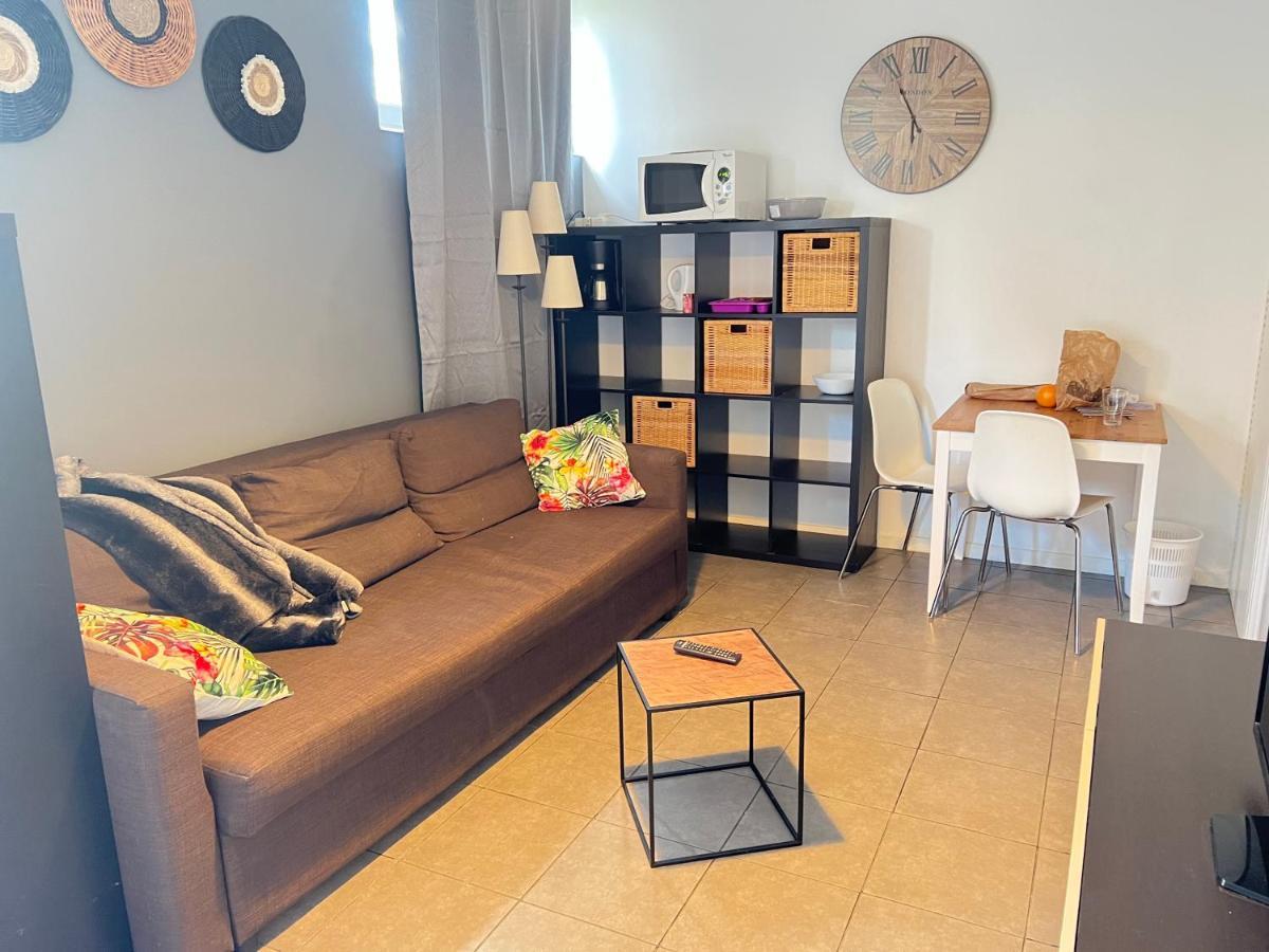 La Paille Metz Luxembourg Parking Un-Sejour-A-Part Appartement Buitenkant foto