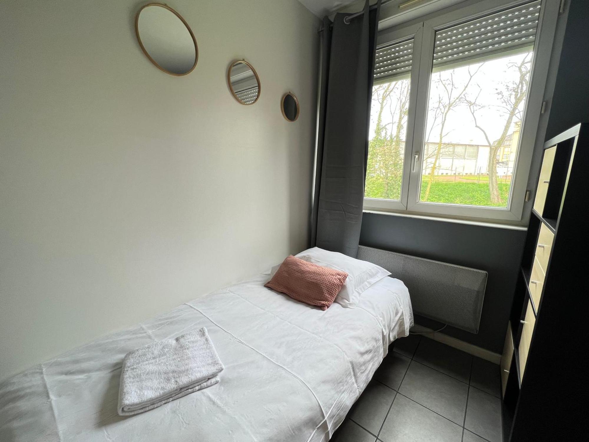 La Paille Metz Luxembourg Parking Un-Sejour-A-Part Appartement Buitenkant foto